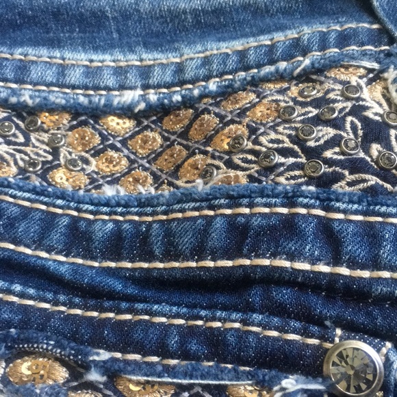 Miss Me Distressed Bootcut Jeans - Picture 5 of 10